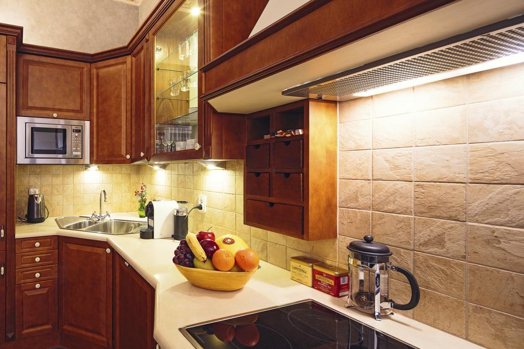 Calliope Apartment